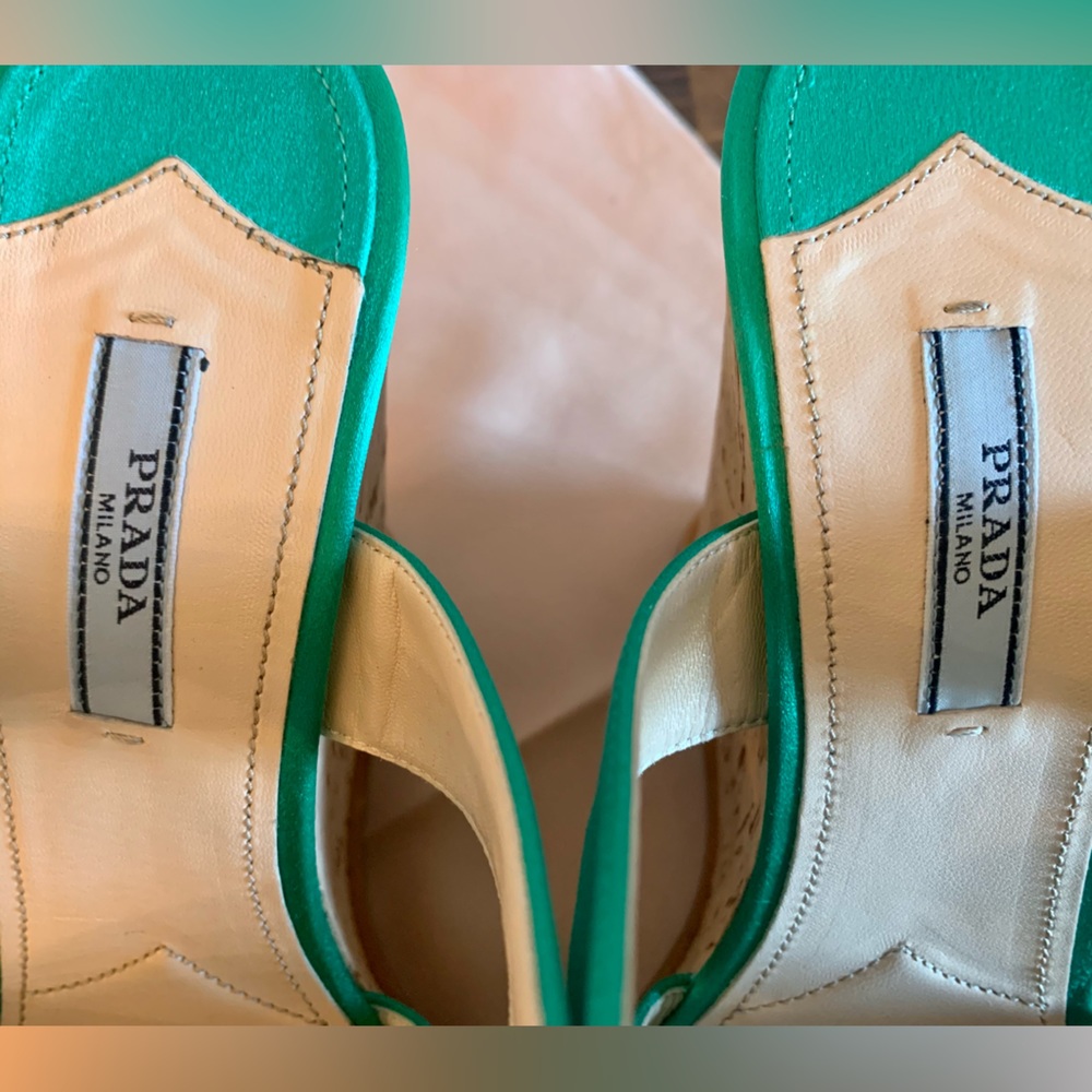 Prada Assenzio (absinthe/emerald green), 40/Size 9, criss cross cork wedge - Picture 11 of 15